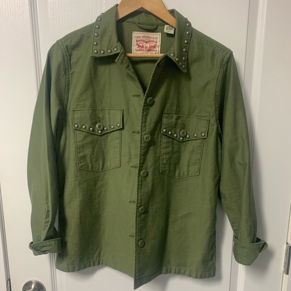 Levis Jacket /Shirt- Size Small - NWOT - Beautiful Details - Picture 8 of 9